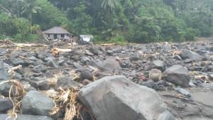 BANJIR-BANDANG-DI-NAGEKEO-1.jpg