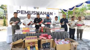 Bea-Cukai-Kupang-Musnahkan-BMMN.jpg