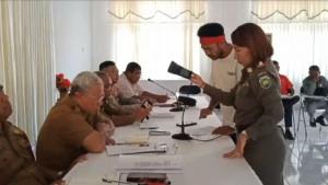 Bupati-Malaka-Stef-Bria-Seran-perjuangkan-PPPK-paruh-waktu.jpg