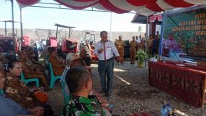 Bupati-SBS-Soroti-Traktor-Besar-Rusak-Minta-Segera-Diperbaiki-Untuk-Dukung-Petani-Malaka.jpg