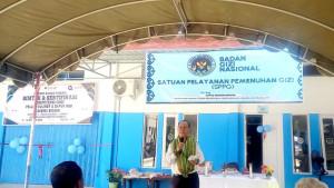 DAPUR-MBG-Bupati-dr-Stefanus-Bria-Seran-MPH-memberikan-arahan-saat-launching.jpg