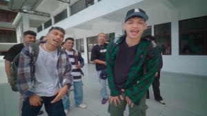Dari-video-klip-lagu-JANG-DENGAR-DORANG.jpg