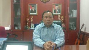 Direktur-UT-Kupang-Ajat-Sudrajat.jpg
