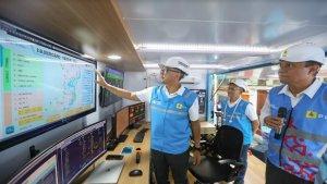 Direktur-Utama-PT-PLN-Persero-Darmawan-Prasodjo-meninjau-langsung.jpg