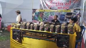 FESTIVAL-IKM-Festival-IKM-di-Lapangan-Perse-yang-melibatkan-puluhan-pelaku-UMKM-lokal.jpg