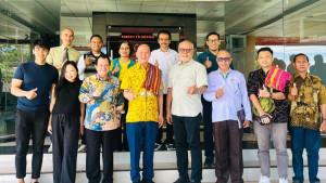 Fakultas-Kedokteran-UCB-Dapat-Dukungan-dari-UPH-MoU-Resmi-Ditandatangani.jpg