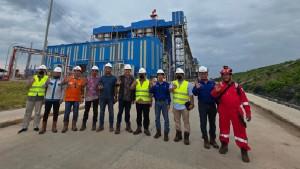 Foto-bersama-Komut-PT-PLN-EPI-Dengan-Tim-PLN-UPK-Timor-dan-personel-PT-Medco-Energy.jpg
