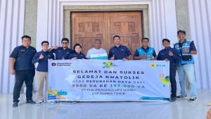 Foto-bersama-Manajemen-PLN-UP3-Sumba-dengan-Pastor-Paroki-Gereja-Katolik-Maria-Bunda.jpg