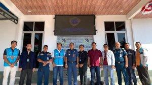 Foto-bersama-PT-PLN-Persero-UIW-NTT-dan-Kantor-Kesyahbandaran-Otoritas-Pelabuhan.jpg