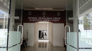 GELEDAH-KPU-SUMTIM-1.jpg