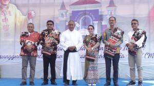 Gedung-gereja-baru-Paroki-Maria-Bunda-Selalu-Menolong-MBSM-Kambajawa-di-Waingapu.jpg