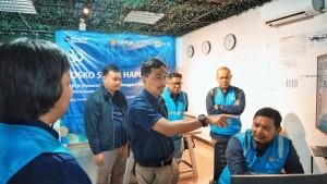 General-Manager-PLN-UIW-NTT-mengunjungi-posko-siaga-HAPUA-untuk-memberikan.jpg
