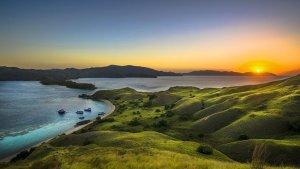Gili-Lawa-di-Taman-Nasional-Komodo.jpg