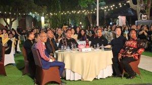 Gubernur-NTT-Melki-Laka-Lena-bersama-Pengurus-PAFI-NTT.jpg