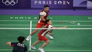 Hasil-Bulu-Tangkis-Olimpiade-Paris-2024-RinovPitha-tanpa-Halangan-Kalahkan-Peringkat-Delapan-Dunia.jpg