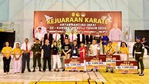Johanes-Andes-Prihatin-resmi-menutup-Kejuaraan-Karate.jpg