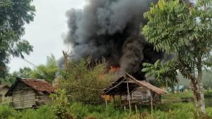 KKB-Kodap-XVI-Yahukimo-pimpinan-Elkius-Kobak-tembak-warga-sipil-dan-bakar-rumah.jpg