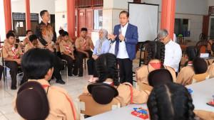 KLH-memproyeksikan-sekolah-rakyat-membentuk-generasi-peduli-lingkungan.jpg