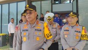 Kapolda-NTT-Inspektur-Jenderal-Polisi-Daniel-Tahi-Morang-memberi-keterangan.jpg
