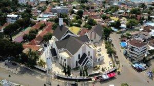 Katedral-Kupang-pasca-renovasi.jpg