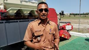 Kepala-Desa-Mata-Air-Elia-Luluporo-1234.jpg