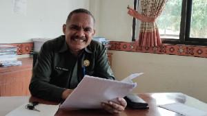 Ketua-Komisi-IV-DPRD-TTS-Relygius-L-Usulan-SH.jpg