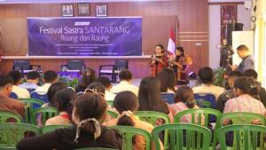 Komunitas-Sastra-Dusun-Flobamora-gelar-Festival-Sastra-Santarang.jpg