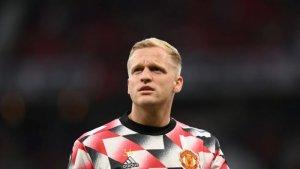 Manchester-United-dipastikan-bakal-melepas-Donny.jpg