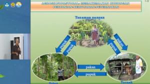 PAPARKAN-Josef-Maan-Ketua-YMTM-saat-memaparkan-materinya.jpg