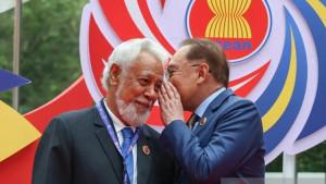 PM-Malaysia-Anwar-Ibrahim-dan-PM-Timor-Leste-Xanana-Gusmao.jpg