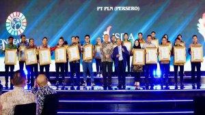 PT-PLN-Persero-berhasil-memborong-28-penghargaan-dalam-ajang-Indonesia-CSR-AwarD.jpg