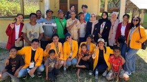 Para-mahasiswa-yang-tergabung-dalam-program-KKN-Kolaboratif-Internasional.jpg