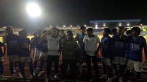 Pemain-Tiara-Nusa-FC-pose-bersama-pelatih-dan-ofisial.jpg