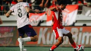 Penampilan-Reyner-Barusu-membela-Bali-United.jpg