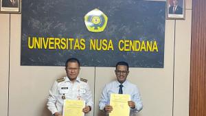 Penandatanganan-MoU-Rektor-Undana-Prof-Dr-drh-Maxs-U-E-Sanam-MSc.jpg