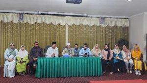 Pengurus-Dewan-Masjid-Indonesia-wilayah-NTT-saat-memberikan-keterangan.jpg
