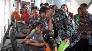 Penjabat-Gubernur-NTT-Dr-Andriko-Noto-Susanto-di-Dinas-Kearsipan-NTT.jpg