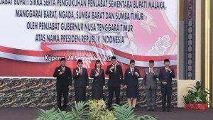 Penjabat-Gubernur-NTT-kukuhkan-pjs-dan-bicara-stunting.jpg