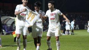 Persija-Jakarta-petik-kemenangan-2-1-atas-tuan-rumah-Persik-Kediri.jpg