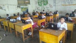 Peserta-didik-SD-di-Manggarai-Timur-sedang-mengikuti-ANBK.jpg
