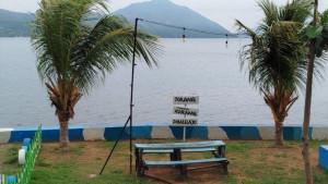 Pesona-Pantai-Uste-Kota-Larantuka-Kabupaten-Flores-Timur-NTT-1.jpg