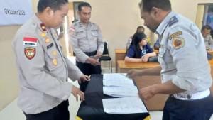 Polres-Kupang-Gelar-Forum-Penetapan-dan-Revisi-Standar-Pelayanan-Publik-Tahun-2025.jpg