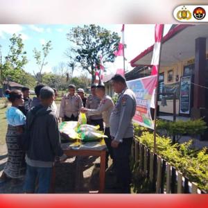 Polsek-Sasitamean-gelar-gerakan-pangan-murah-jelang-HUT-RI-ke-80.jpg