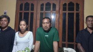 Pose-keluarga-korban-pembunuhan-Ariyanto-Funan.jpg