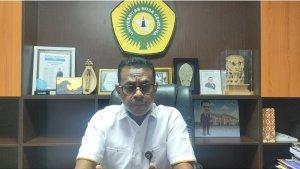 Prof-Maxs-Sanam-memberikan-penjelasan-perjalanan-pencapaian-akreditasi-Unggul.jpg