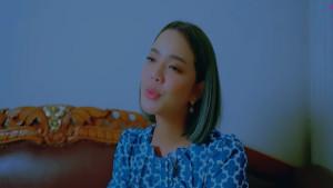 Putri-Siagian-membawakan-lagu-rohani-Krisyen-Engkau-Mutiara-dan-Permata.jpg