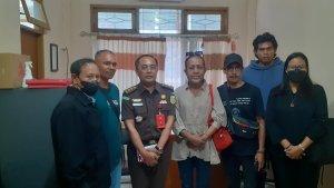 Putu-Gede-Sugiarta-saat-menerima-aliansi-Solidaritas.jpg