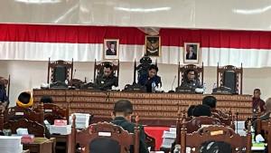 Rapat-Paripurna-DPRD-Sabu.jpg