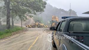 Ruas-jalan-Ende-Maumere-di-KM-65-tepatnya-di-Koromera-Desa-Lisepu-Kecamatan-Wolowaru.jpg