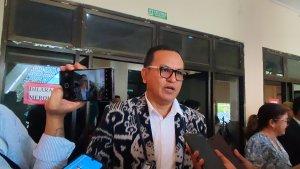 Rudi-Kabunang-Serukan-Penggunaan-Amicus-Curiae-untuk-Keadilan-di-Sidang-Eks-Kapolres-Ngada.jpg